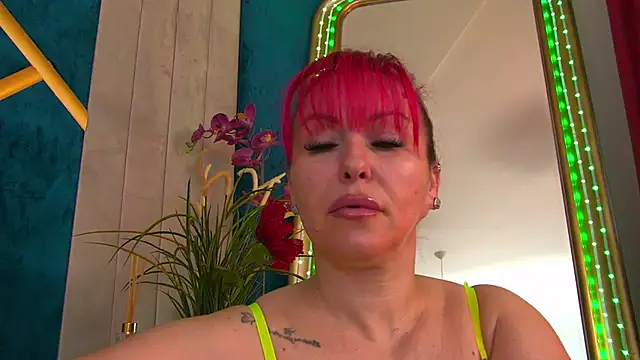 Snapshot of Foxxxy_MILF chatting on 05-08-26, 03:54 Foxxxy MILF online show from 05-08-26, 03:54