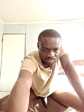 Snapshot of Izifebe chatting on 06-12-26, 11:19 Izifebe online show from 06-12-26, 11:19