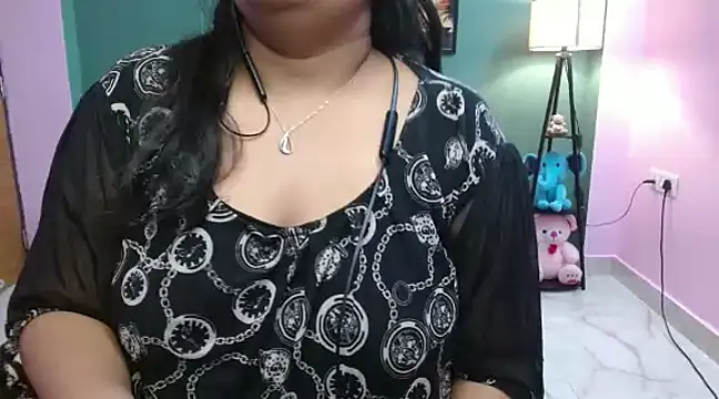 Snapshot of Naughty_Ayesha1 chatting on 03-10-25, 10:39 Naughty Ayesha1 online show from 03-10-25, 10:39