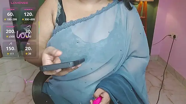 Snapshot of Naughty_Ayesha1 chatting on 09-24-25, 06:53 Naughty Ayesha1 online show from 09-24-25, 06:53