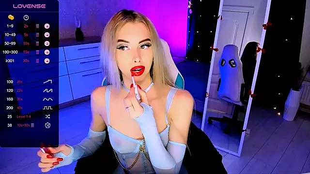 Emilia Klar online show from 03-13-25, 02:44