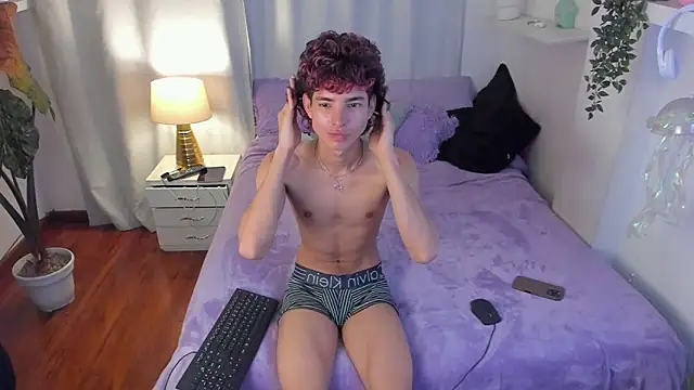 santy-kitty online show from 03-26-26, 01:37