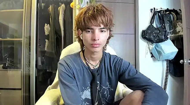 santy-kitty online show from 01-25-25, 01:10