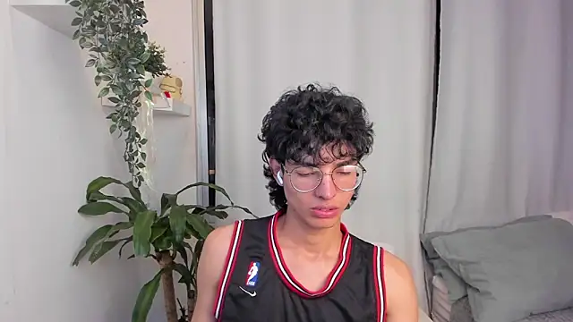 santy-kitty online show from 02-19-26, 03:25