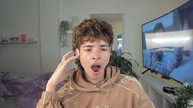 santy-kitty online show from 11-22-25, 04:00