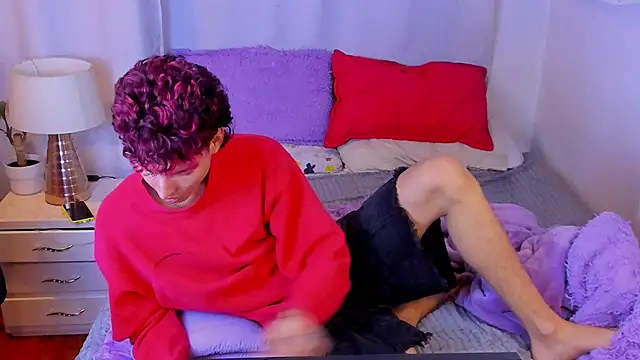 santy-kitty online show from 04-22-26, 01:45