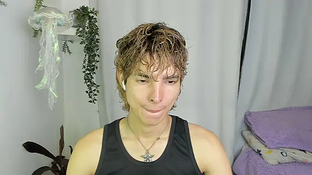 santy-kitty online show from 10-12-25, 01:18