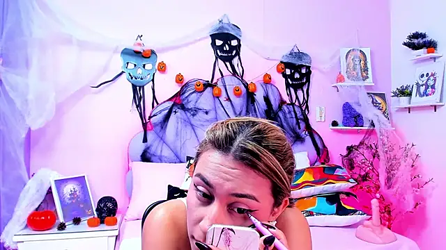 HannaPretthy online show from 10-24-25, 11:31