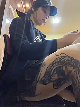 EemaHaruki online show from 04-21-26, 05:30