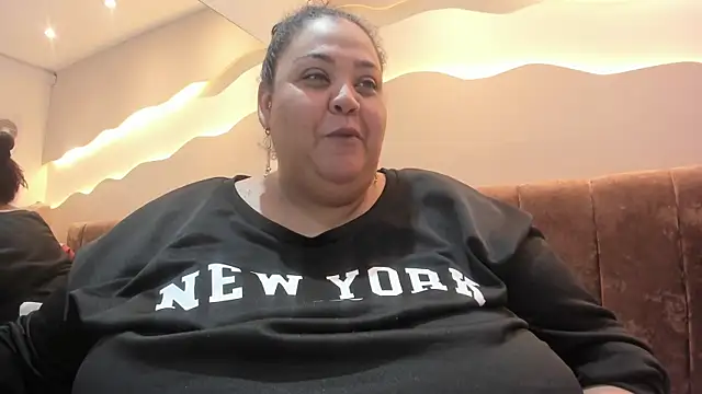 Snapshot of Alisson_am chatting on 07-12-26, 12:39 Alisson am online show from 07-12-26, 12:39