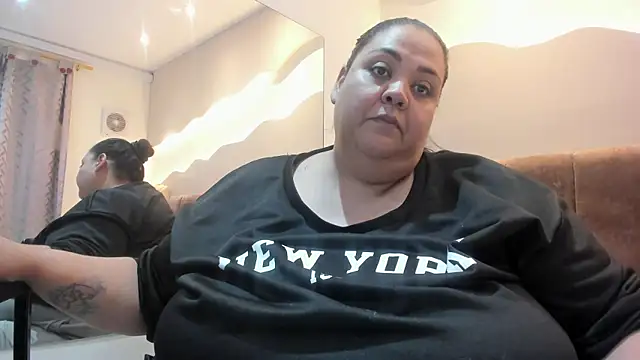 Snapshot of Alisson_am chatting on 06-26-26, 11:38 Alisson am online show from 06-26-26, 11:38