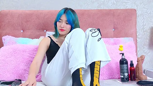 AlliciaKim online show from 09-24-25, 07:20