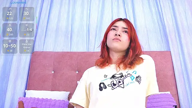 Snapshot of AlliciaKim chatting on 02-13-26, 11:43 AlliciaKim online show from 02-13-26, 11:43