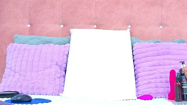 AlliciaKim online show from 11-21-25, 07:35