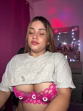 perlita05 online show from 02-12-26, 01:49