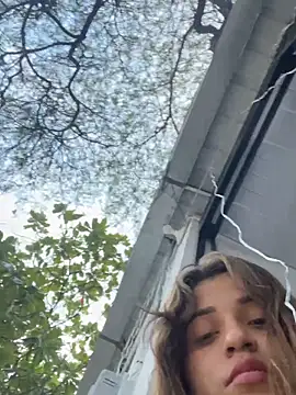 perlita05 online show from 12-17-25, 10:26