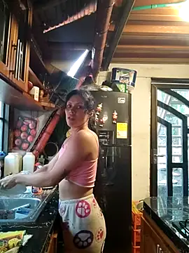 amazonafit  online show from 11-28-25, 09:04