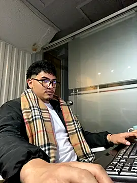 MatheoVelez online show from 09-16-25, 01:23