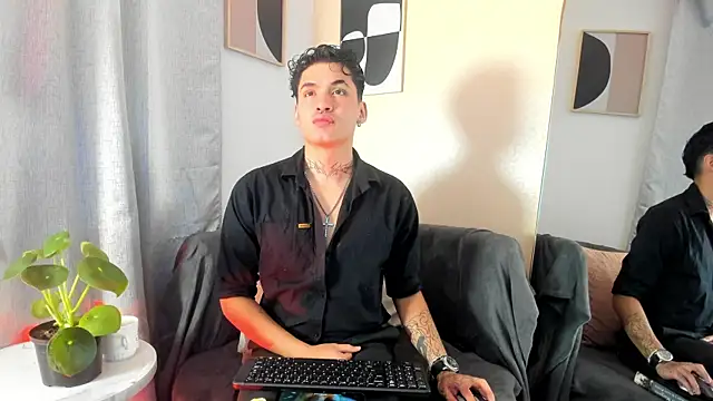 MatheoVelez online show from 01-31-25, 01:11