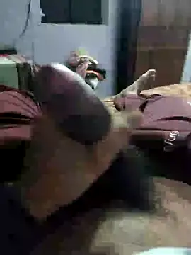 Snapshot of youngbull_21delhi chatting on 12-21-24, 08:28 youngbull 21delhi online show from 12-21-24, 08:28