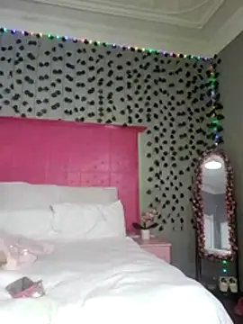 Snapshot of 02Boitybaby chatting on 06-21-26, 04:02 02Boitybaby online show from 06-21-26, 04:02
