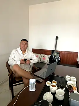 Snapshot of ShaoZian_1 chatting on 11-04-25, 02:48 ShaoZian 1 online show from 11-04-25, 02:48