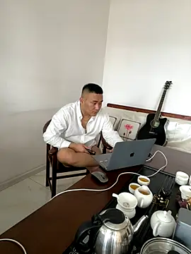 Snapshot of ShaoZian_1 chatting on 11-05-25, 05:21 ShaoZian 1 online show from 11-05-25, 05:21