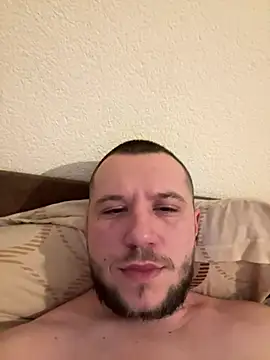 Snapshot of klydick chatting on 12-23-24, 08:46 klydick online show from 12-23-24, 08:46