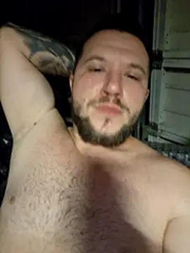Snapshot of klydick chatting on 07-19-26, 01:47 klydick online show from 07-19-26, 01:47