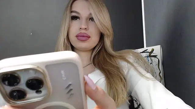 Snapshot of Your_Jessy chatting on 05-23-26, 11:31 Your Jessy online show from 05-23-26, 11:31
