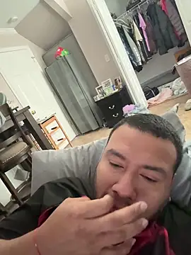 elamante03 online show from 12-30-24, 03:12