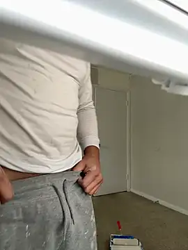 elamante03 online show from 12-10-24, 03:22