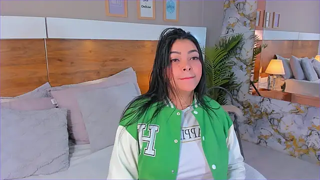 EmaBakker online show from 11-30-25, 11:44