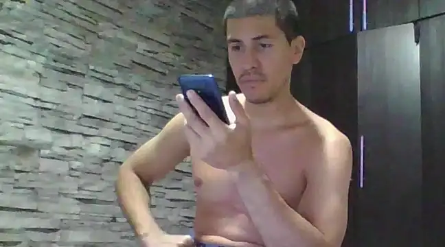 Snapshot of Sexylatin64 chatting on 03-16-25, 02:21 Sexylatin64 online show from 03-16-25, 02:21