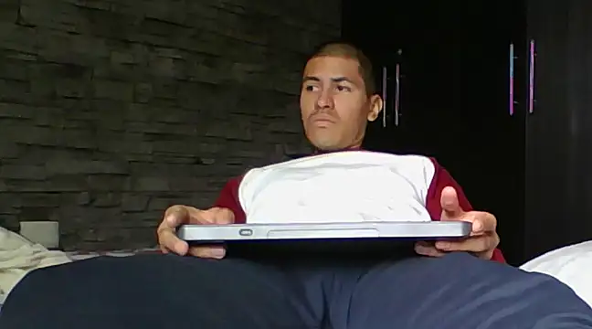 Snapshot of Sexylatin64 chatting on 03-06-25, 03:35 Sexylatin64 online show from 03-06-25, 03:35