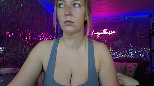 Snapshot of lucyallen4201 chatting on 05-07-26, 10:18 lucyallen4201 online show from 05-07-26, 10:18