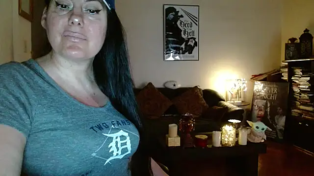 mandaloriangirls online show from 04-15-26, 08:09