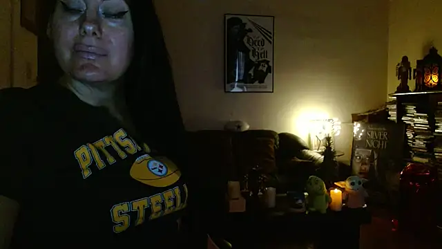 mandaloriangirls online show from 12-13-25, 08:04