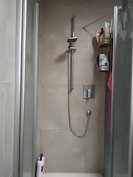 Milas Dreams online show from 10-15-25, 07:38