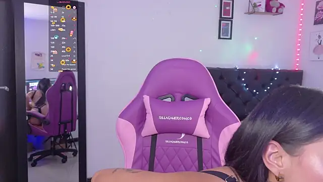 JulietaCheerr online show from 04-06-26, 01:45