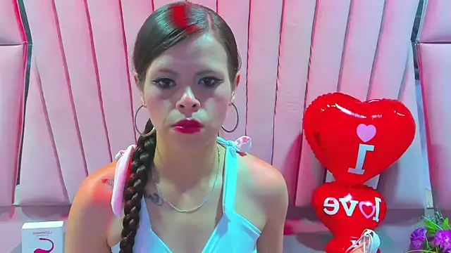 Snapshot of Mariana_Benett chatting on 10-04-25, 08:54 Mariana Benett online show from 10-04-25, 08:54