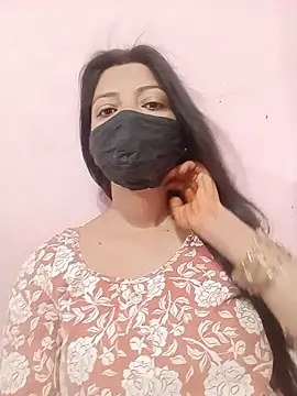 Snapshot of Mahi_Baby25 chatting on 05-15-26, 04:32 Mahi Baby25 online show from 05-15-26, 04:32