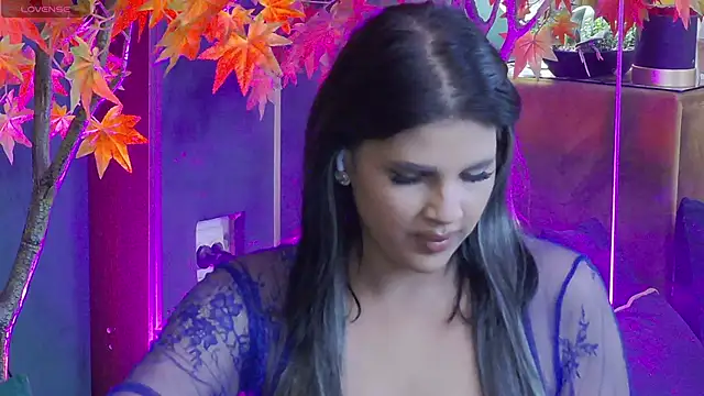 GiuliaHarvey online show from 09-16-25, 09:16