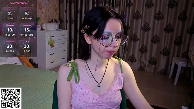 Snapshot of Nora_Failure chatting on 02-02-26, 04:06 Nora Failure online show from 02-02-26, 04:06