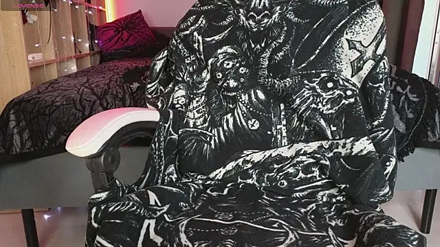 Devil s bride online show from 04-17-26, 05:05