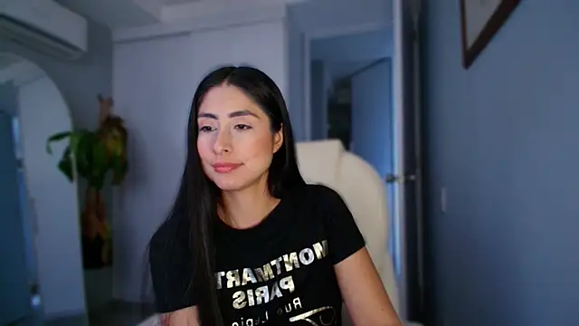 auroracaruso11 online show from 10-26-25, 09:48