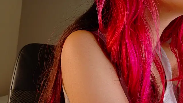 ParisFox  online show from 11-12-25, 08:23