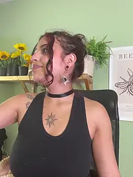 Liittleluaa  online show from 03-11-25, 03:45