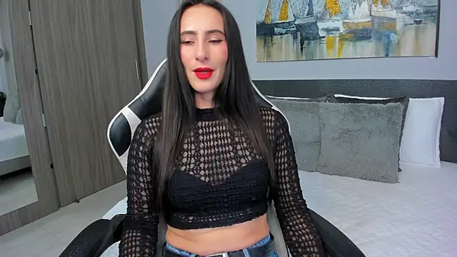 SaraGomez1 online show from 05-18-26, 12:32