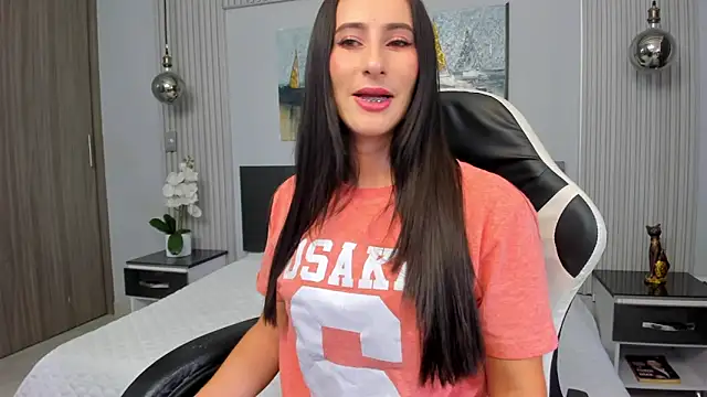 SaraGomez1 online show from 05-19-26, 12:56